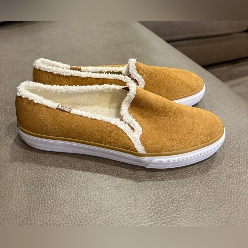 Keds Women Slip-on Sherpa Brown Dream Foam Sneakers Size 8.5 Winter Cozy